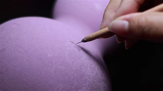 “洋景漂”寻艺记|以针为笔 韩国女陶艺家探秘“针尖上的艺术”