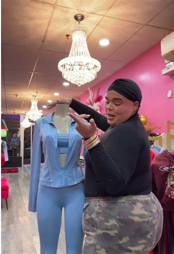 Come get this 3 piece set from Beautifly! 💕💕 #boutique #shopping #twopieceset #beautifly #flygirls