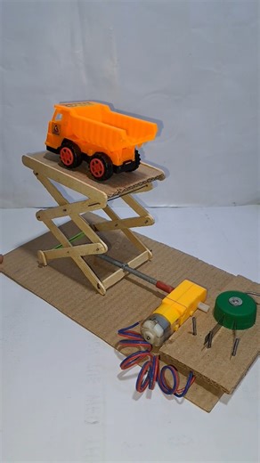 How To Work Scissor Lift #shorts #lift