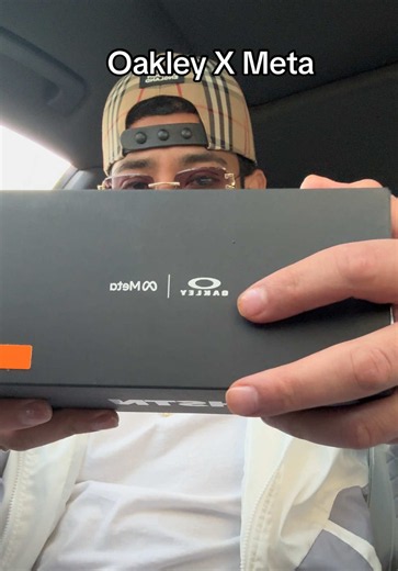 Explore the Innovation of Oakley Meta Glasses