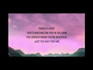 Alessia Cara - Beauty is pain (Scars To Your Beautiful) (Lyrics)
