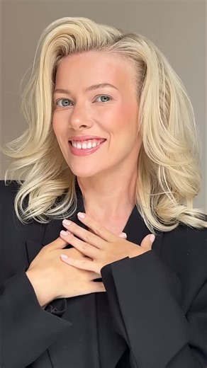 Elena Rachitskaya | l’ve never received more compliments on a blowout! 💃🏼😁 Definitely the most asked question on my account so here’s how I style my layered... | Instagram