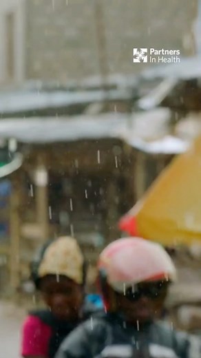 Every day, women in Sierra Leone face life-threatening risks giving birth, most from causes that are preventable. We are working to change that by strengthening health systems, training midwives, improving emergency obstetric care, and ensuring every woman can give birth safely and with dignity. Because no woman should die bringing life into the world. 💛 Read more: https://bit.ly/4ooSqhs | Partners In Health