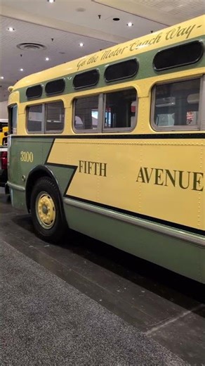 #shorts GM Old Look Bus at the New York International Auto Show - First Air-conditioned bus