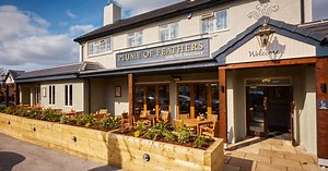 The 7 best Staffordshire pubs along the Trent and Mersey Canal