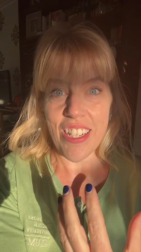 Back to basics-- a very simple grounding exercise available to us at any mindful moment. Check in with your body and breathe. #mindfulmonday #mindfulpractice #grounding #mindful #breathe | Claremont Lincoln University