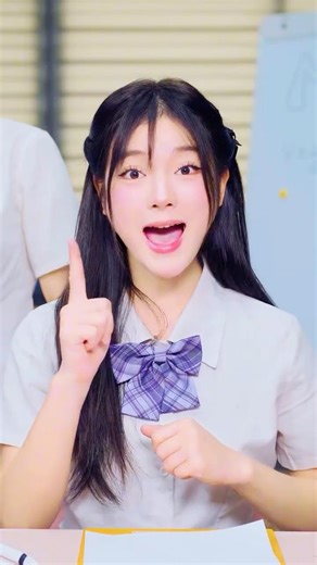 Draw a Chicken with Your Hand! ✋🐔 #linhchihihi #messyclassroom #schoolcrush #schooldrama