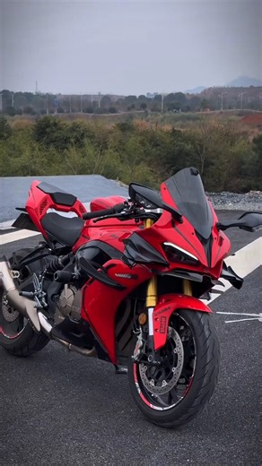 179K views · 5.2K reactions |  QJMOTOR SRK 600 RC — RM 39,888  ⚠️...