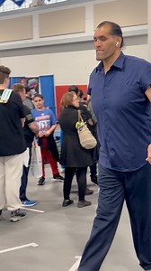 On the July 20, 2007 episode of SmackDown, The Great Khali outlasted 19 other Superstars in a 20-man Battle Royal to capture the World Heavyweight Championship. #WWE #wrestling #wwesmackdown | Biglpwrestling