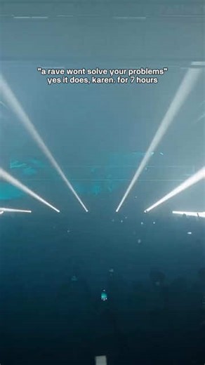 When life gives you stress, give yourself 7 hours on the floor. #drumcode #adambeyer #techno #rave #ravetok @Adam Beyer