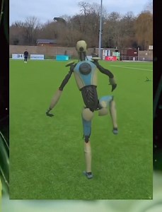 🤖 Quand les robots se mettent a jouer au football, le futur est déjà là ⚽️ #football #soccer #techetsport #robotfootball #footballer #footballerstyle | VO7