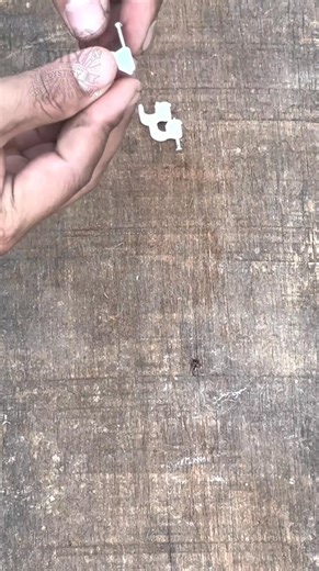 You Won't Believe How Easy This Is! #DIYHack #HandleWrap #GripHack #FixItYourself #LifeHacks #ToolTips #DIYProjects #ProTips #HomeHacks #EasyFix #DIYRepair #QuickHacks #ToolHack #HandleGrip #SimpleDIY #shorts #diy #ideas #homemade #tips #tricks #howto | Carleton Wiegand | Facebook