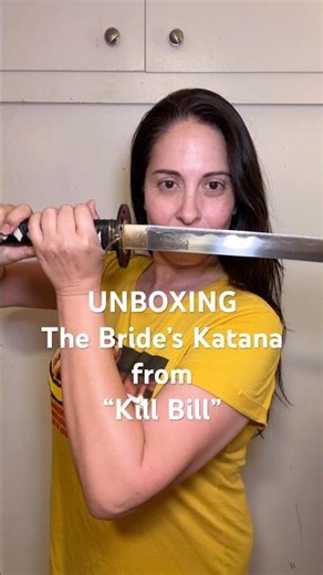Unboxing The Bride’s Katana from “Kill Bill”