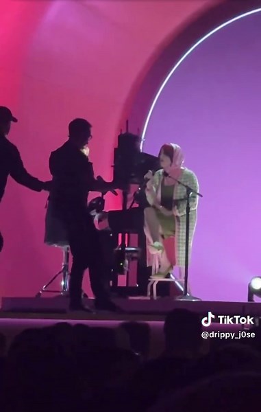 Finneas & Billie Eilish Live Performance at 2024 Grammys