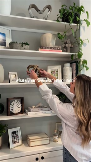 Here’s to clearer spaces, calmer homes, and systems that actually stick. If getting organized is on your 2026 list, let’s make it happen — one beautifully arranged drawer at a time. 🧺✨