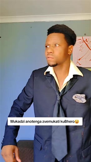 Mukadzi anotenga zvemukati kuBhero😀 #foryou #zimsatiktok🇿🇼🇿🇦 #tiktok #viral #trend