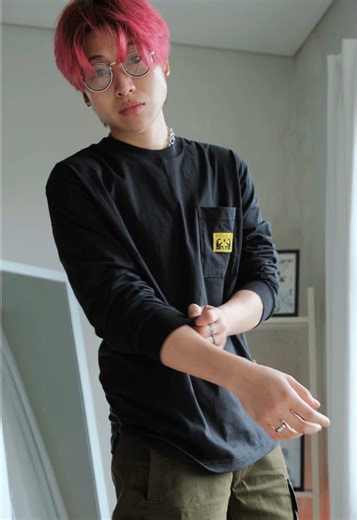 Stylish Long Sleeve and Shorts Outfit Inspiration