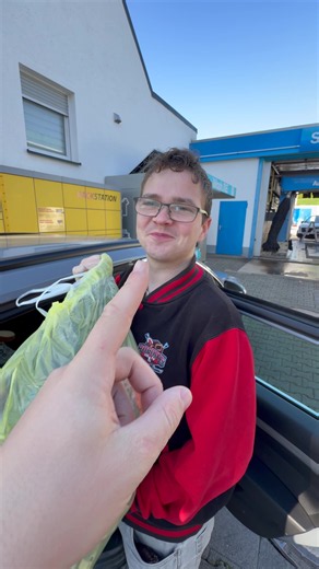 Vergessen Wäsche zu Trocknen🧺😅 https://keno.uwu.ai #kenosreise #Kleidung #Waschen #trocknen #reise