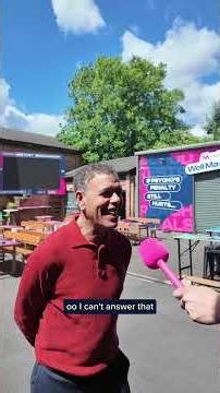 This or That with Chris Kamara ⚽