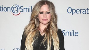 Avril Lavigne recevra une étoile sur le Hollywood Walk of Fame (devant Machine Gun Kelly) - Hollywoodpq.com