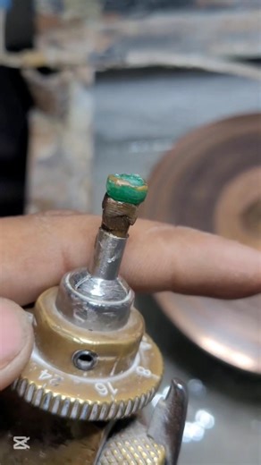 Natural Emerald Stone 💎 Rich Green Beauty #stone #emerald #production