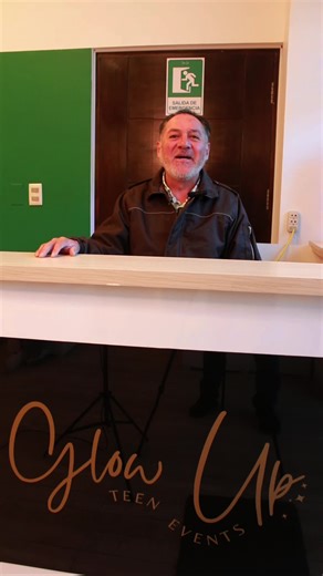 #GlowUp #IconicTour #LaPaz #party #placetobe #celebration #Teen