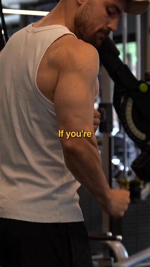 Jack Hallows | Online Fitness Coach on Instagram: "Do you need to go switching your grips up on your tricep pushdowns in order to build bigger arms? Nah, it’s very unlikely"