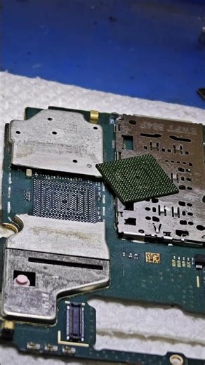 samsung m13 auto restart problem