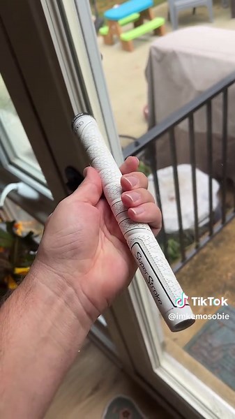 Switching to Jumbo Size Golf Grips: Here's Why