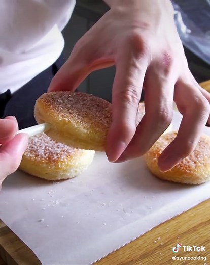 揚げない食パンでクリームドーナツの作り方✨