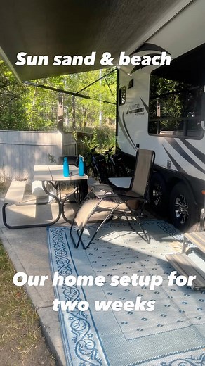 First full day in Penticton spending time at Skaha beach 🏖️ touring around the lake checking out ok falls and the new marina pub wheee I discovered the taste of lavender oh so yummy mocktail time! Life is a beach there are only so many summers #summer2024 #skaha #skahalake #summertimevibes #vacationmood | Sonia Chernochan