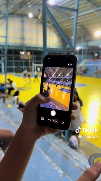 Effective Microfiber Cleaning for iPhone Cameras