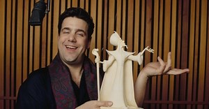 Jonathan Freeman Has Played Aladdin’s Jafar for Nearly 30 Years—And He Wouldn’t Have It Any Other Way