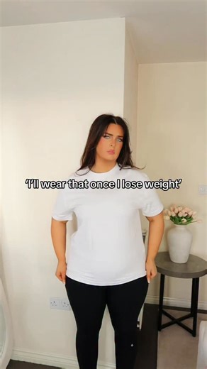Jessica Grace 🤍 on Instagram: "Posting outfits for the midsize girlies to copy everyday 🙌🏼☺️ #midsizefashion #bodypositive #size14 #size16 #curvyfashion"