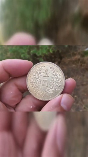 八年捡漏大头，奇葩文物竟带签名，鉴定结果出人意料