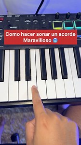 315K views · 8.7K reactions | Cómo hacer sonar un acorde maravilloso#piano #tutorial #reelsinstagram #aprendepianoconelian #reels | Aprende Piano Con Elian | Facebook