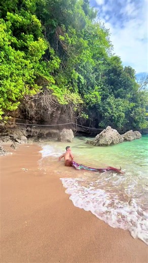 Break mo na tayo sa realidad#fyp #beach #merman #mermaid