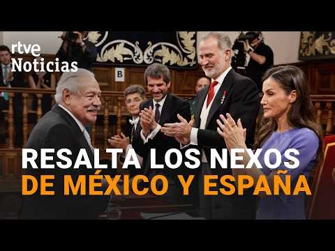 CERVANTES PRIZE | Gonzalo CELORIO receives the AWARD from the KING | RTVE News