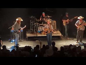 Braxton Keith "You Look So Good In Love" a George Strait Cover.