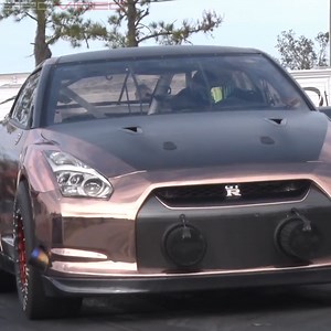 'The Queen' GTR Goes After 7's At GTR World Cup! | 1320Video.com