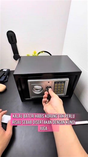 SAFETY BOX DIGITAL VIRAL‼️‼️ ⚡️HARGA SAFETY BOX DIGITAL = RM230 💥FREE COD 💥WARRANTI 1 TAHUN https://faiz-hardware.com/order/form/491 TAHAN LASAK & MENGGUNAKAN SISTEM DIGITAL DAN KUNCI . 💥💥KEGUNAAN SAFETY BOX DIGITAL💥💥 ✅Menyimpan Wang💵 ✅Menyimpan Barang Kemas💍 ✅Menyimpan Geran kerata,Tanah,Rumah👝 ✅Menyimpan Dokumen Penting💼 ✅Menyimpan Barang-Barang Berharga 🔥Setiap Pembelian Acik akan Dapat 🔥 📌1 Peti Besi 📌2 Kunci Keselamatan 📌4 Biji Bateri 📌Skru dan wall plug 📌Manual Penggunaan 