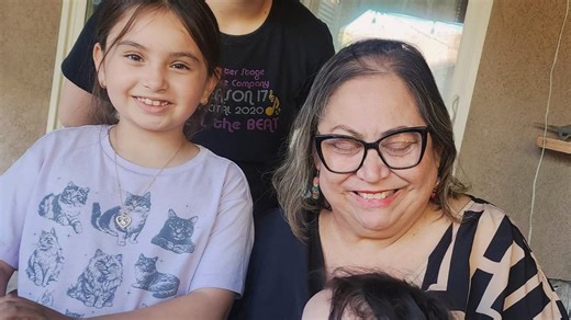 'She was La Poderosa.’ Lina Robles, longtime radio host, dies at 62