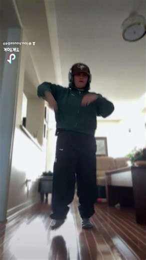 Tomboy - Destiny Rogers // DC Tiktok: _yooojingo_2 // 🙋🏻‍♀️😎😬 #fyp #reels #dancechallenge