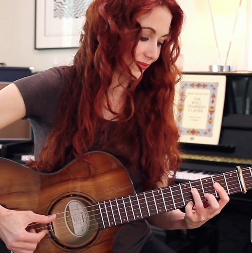 Lindsey Buckingham Performs 'Never Going Back Again' on Acoustic Guitar
