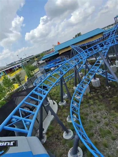 POV: Jurassic World: Cretaceous Coaster at Universal Kids Resort 🦖🎢