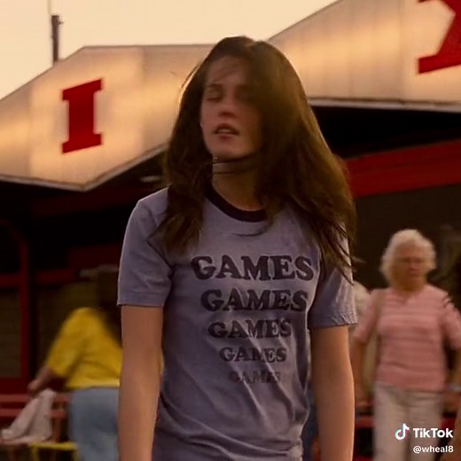 Kristen Stewart Adventureland Movie: Exploring Summer Love and Friendship