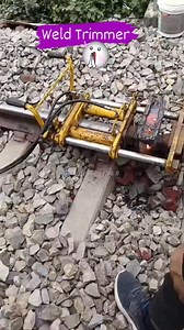 How to work weld Trimmer machine 😱 #reelsvideoシ #techgainer #railway #reelschallenge #railwaytrack #weldtrimmer @top fans Techgainer | Techgainer