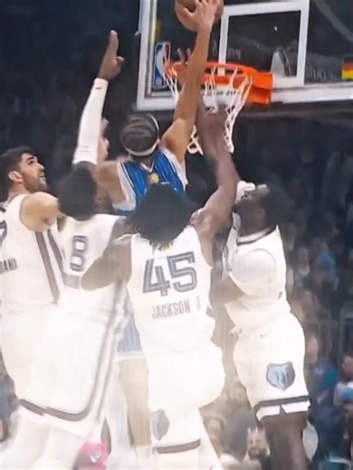 Anthony Black's Incredible Dunk Highlights