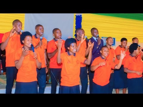 UMUNEZERO CHOIR MU GITARAMO KINEJEJE YAKOREYE MU NTARA YA RUNOGA