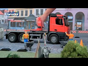 Vidéo jouets bruder 03622 camion mercedes arocs avec benne basculante amplirole